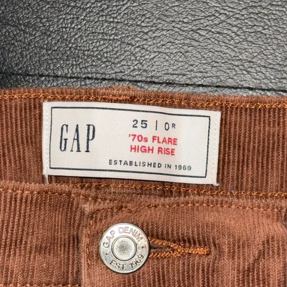 Gap Brown High Rise Corduroy '70s Flare Pants (Size 25) - Picture 4 of 11
